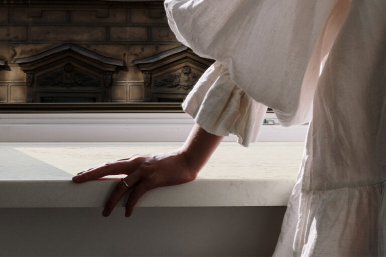 Quartz "Beige Royale" window sill